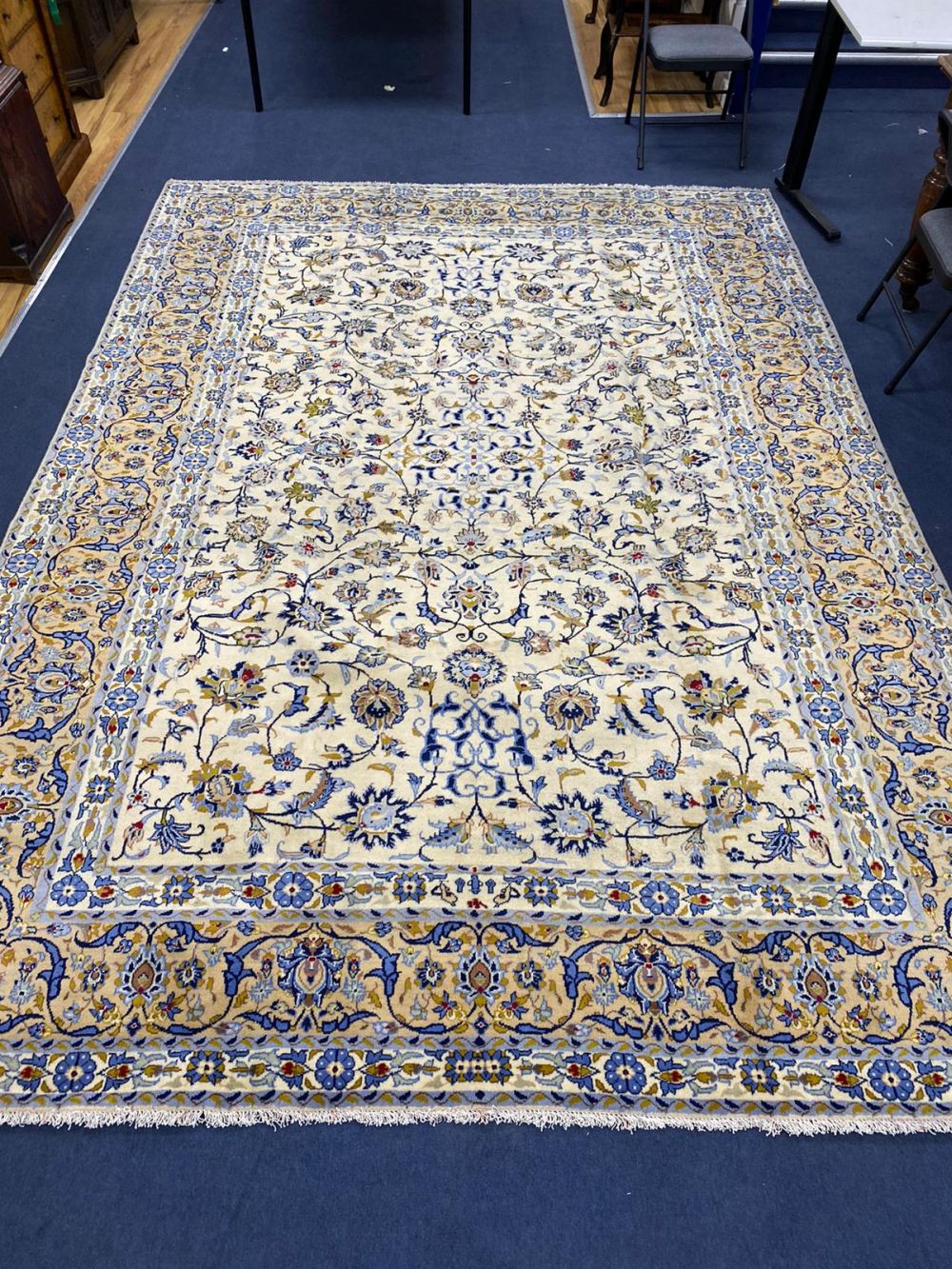 A Kashan carpet 360 x 250cm